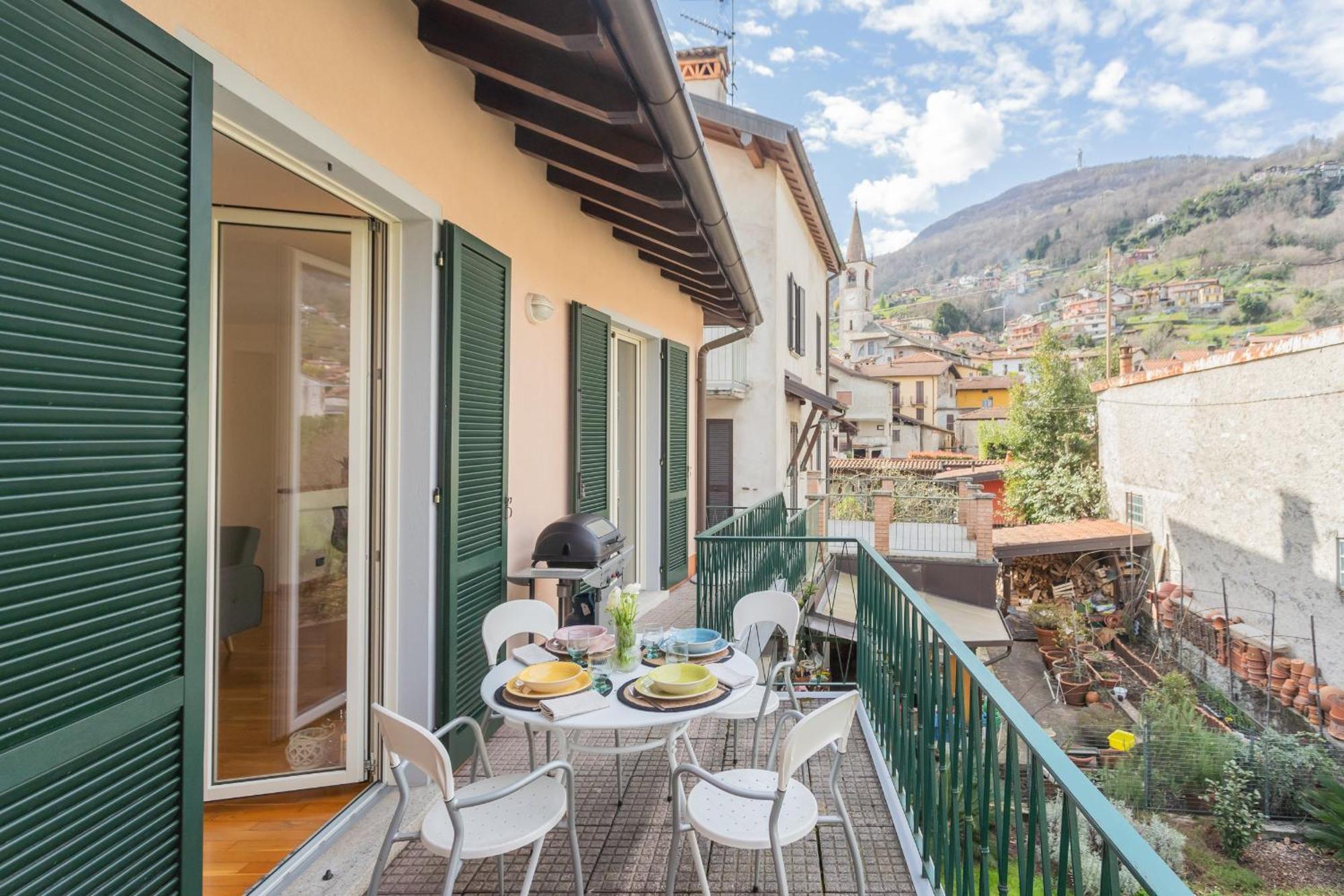 Ponente Balcony & Garden By Rent All Como Gravedona Exterior foto