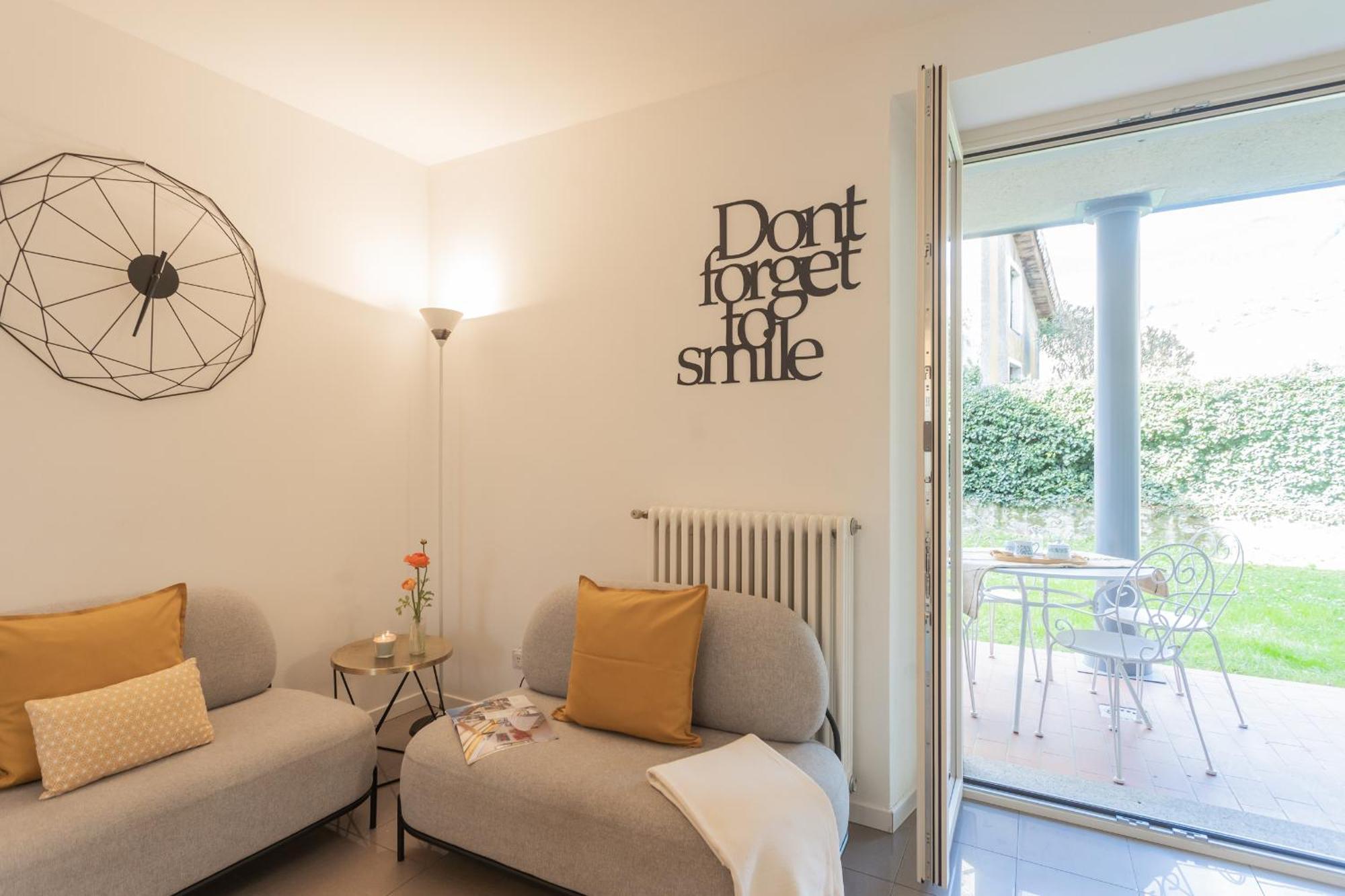 Ponente Balcony & Garden By Rent All Como Gravedona Exterior foto